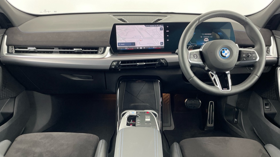 BMW iX2 150kW eDrive20 M Sport 65kWh 5dr Auto [Tech/Pro] Electric Hatchback - Image 4