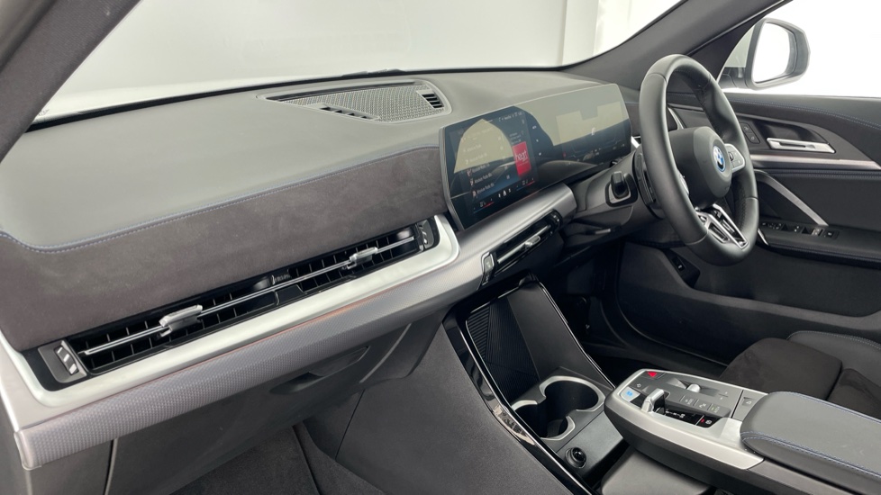 BMW iX2 150kW eDrive20 M Sport 65kWh 5dr Auto [Tech/Pro] Electric Hatchback - Image 7