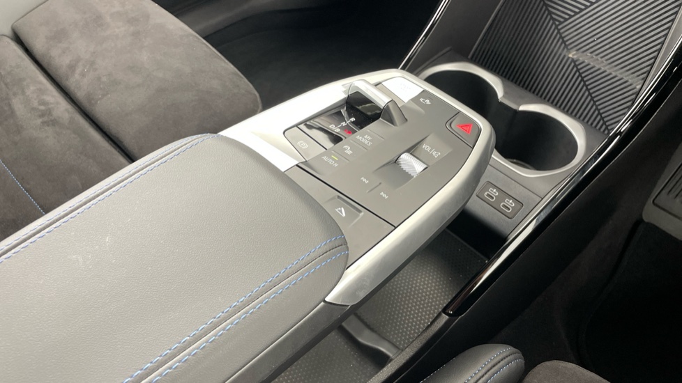 BMW iX2 150kW eDrive20 M Sport 65kWh 5dr Auto [Tech/Pro] Electric Hatchback - Image 10