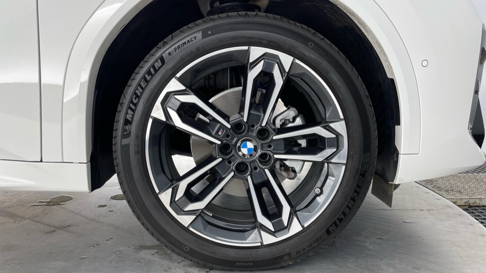 BMW iX2 150kW eDrive20 M Sport 65kWh 5dr Auto [Tech/Pro] Electric Hatchback - Image 14