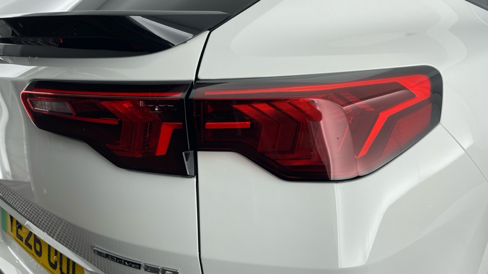 BMW iX2 150kW eDrive20 M Sport 65kWh 5dr Auto [Tech/Pro] Electric Hatchback - Image 22