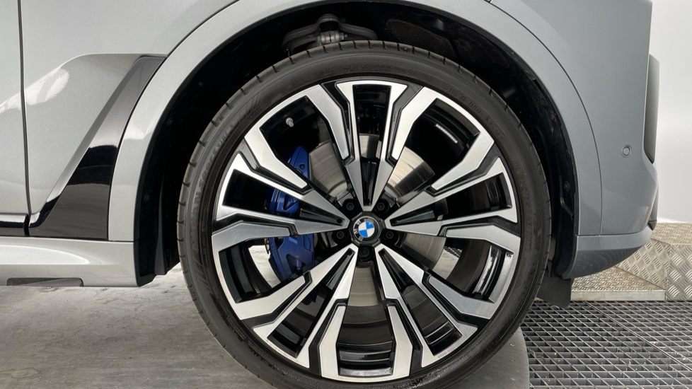 BMW X7 xDrive40i MHT M Sport 5dr Step Auto Petrol Estate - Image 14