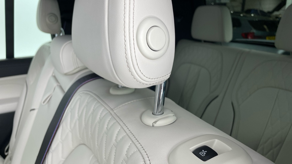 BMW X7 xDrive40i MHT M Sport 5dr Step Auto Petrol Estate - Image 36
