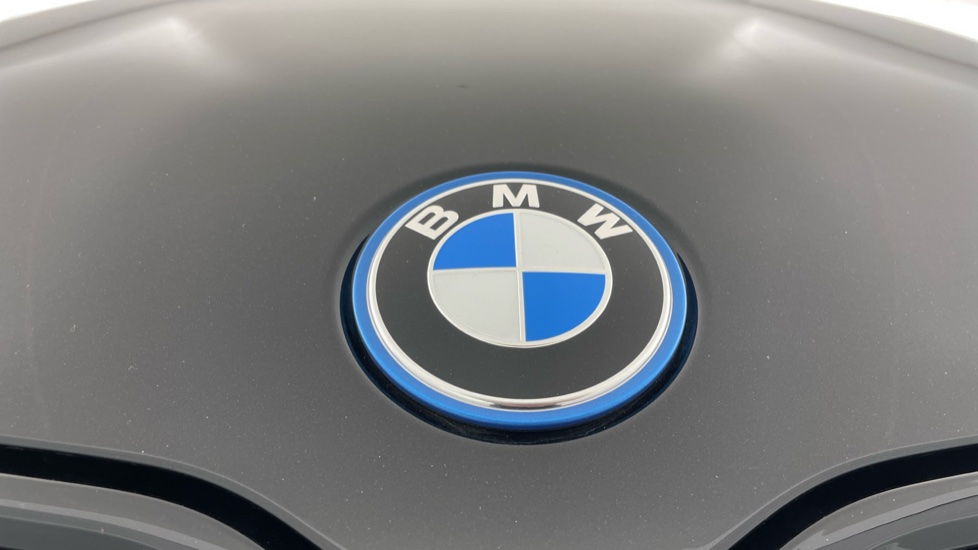 BMW X1 xDrive 25e M Sport 5dr Step Auto Estate - Image 24