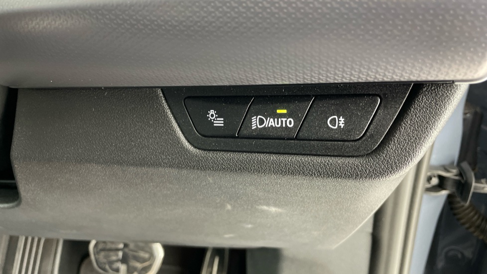 BMW X1 sDrive 20i MHT M Sport 5dr Step Auto Petrol Estate - Image 56