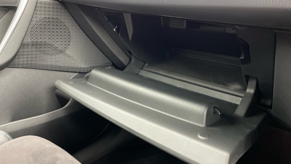 BMW X1 sDrive 20i MHT M Sport 5dr Step Auto Petrol Estate - Image 75