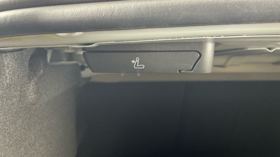 BMW 2 Series 223 xDrive M Sport 4dr Step Auto Petrol Saloon - Image 39