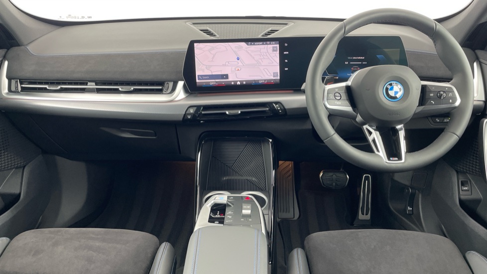 BMW iX1 150kW eDrive20 M Sport 65kWh 5dr Auto Electric Estate - Image 4