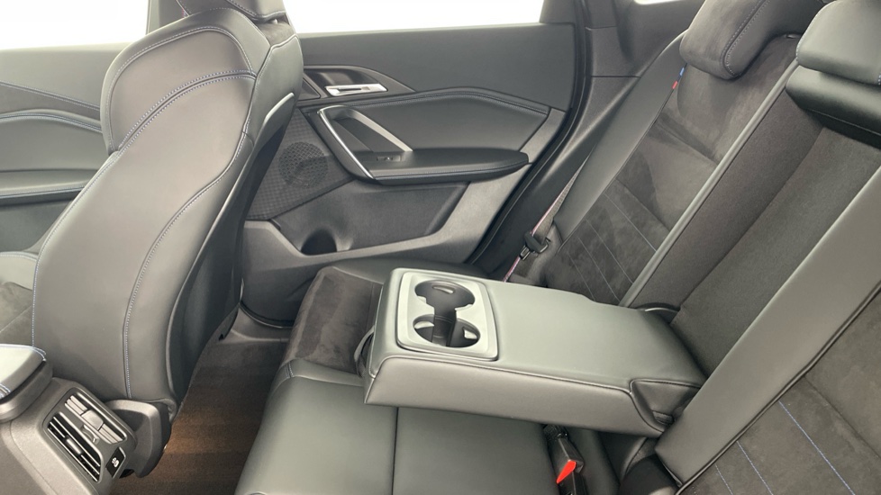 BMW iX1 150kW eDrive20 M Sport 65kWh 5dr Auto Electric Estate - Image 33