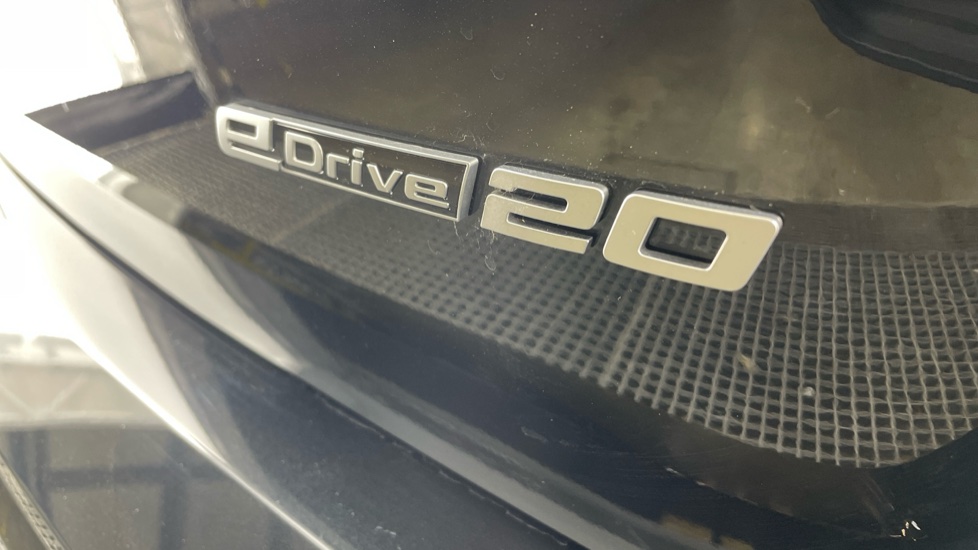 BMW iX1 150kW eDrive20 M Sport 65kWh 5dr Auto Electric Estate - Image 44