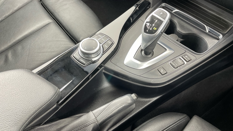 BMW 4 Series 420i Sport 5dr Auto Petrol Hatchback - Image 10