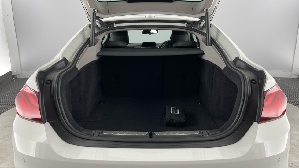 BMW 4 Series 420i Sport 5dr Auto Petrol Hatchback - Image 13