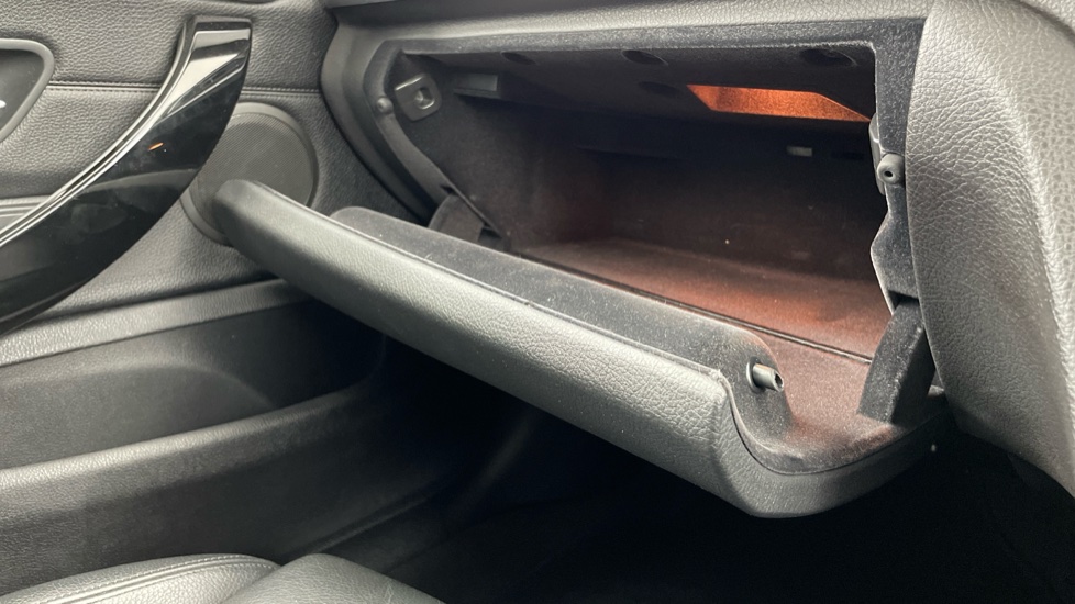 BMW 4 Series 420i Sport 5dr Auto Petrol Hatchback - Image 64