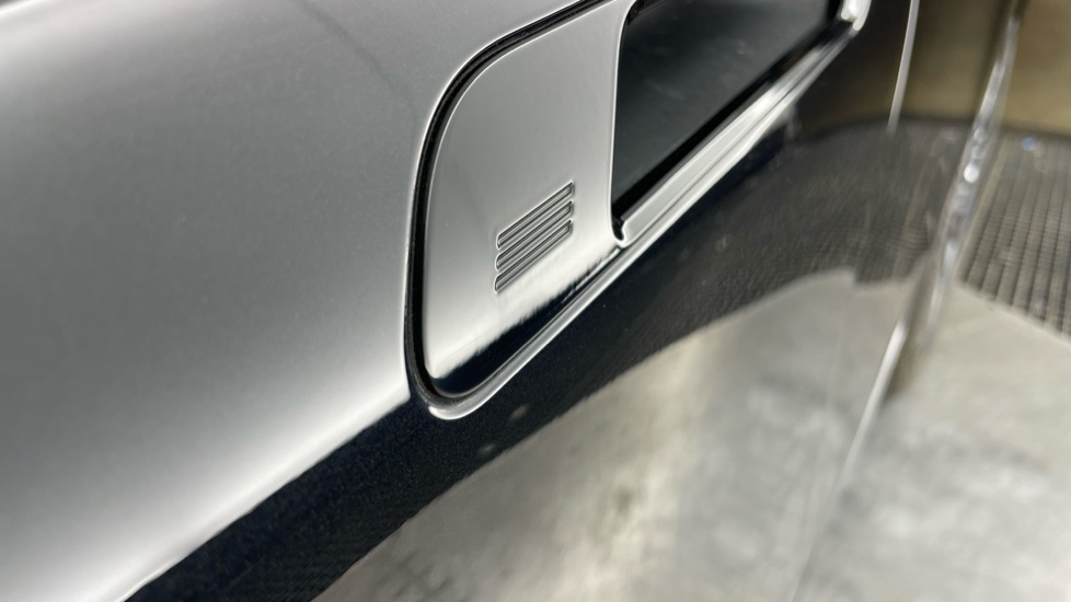 BMW iX 240kW xDrive40 M Sport Edition 76.6kWh 5dr Auto Electric Estate - Image 26