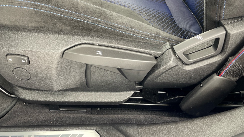 BMW 2 Series M235i xDrive 4dr Step Auto [Pro Pack] Petrol Saloon - Image 28