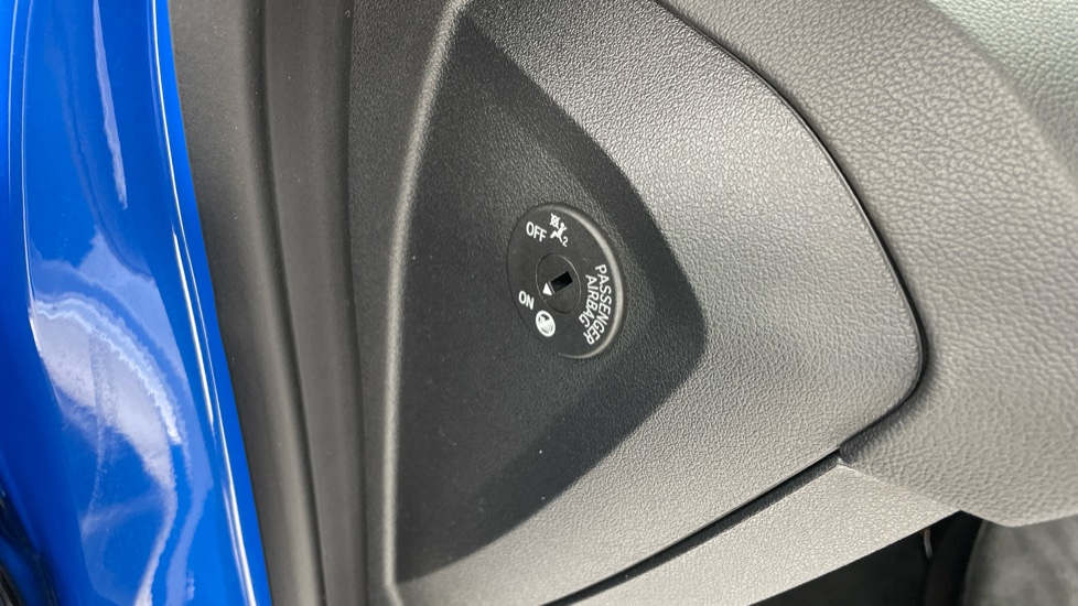 BMW 2 Series M235i xDrive 4dr Step Auto [Pro Pack] Petrol Saloon - Image 31