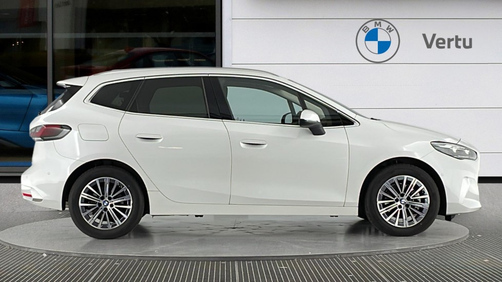 BMW 2 Series 220i MHT Luxury 5dr DCT Petrol Hatchback - Image 3