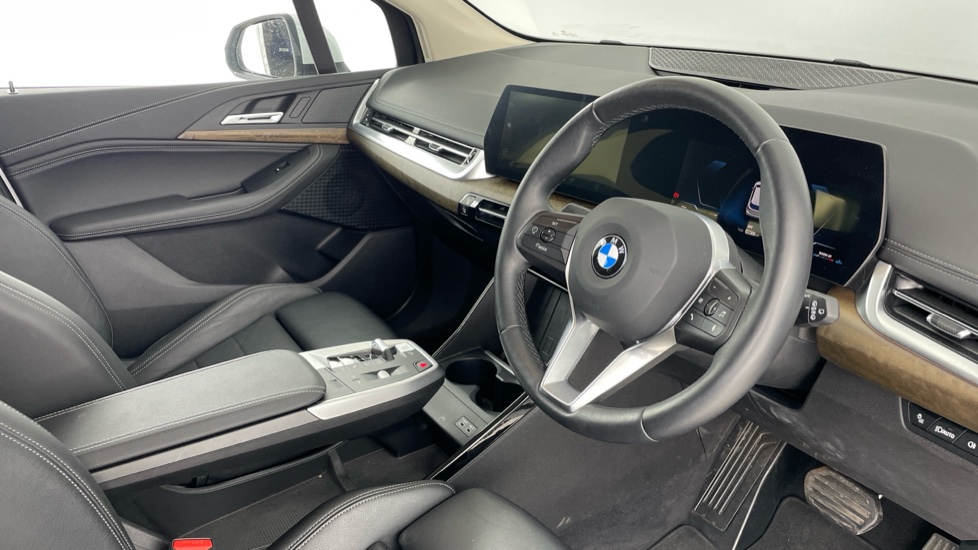 BMW 2 Series 220i MHT Luxury 5dr DCT Petrol Hatchback - Image 6