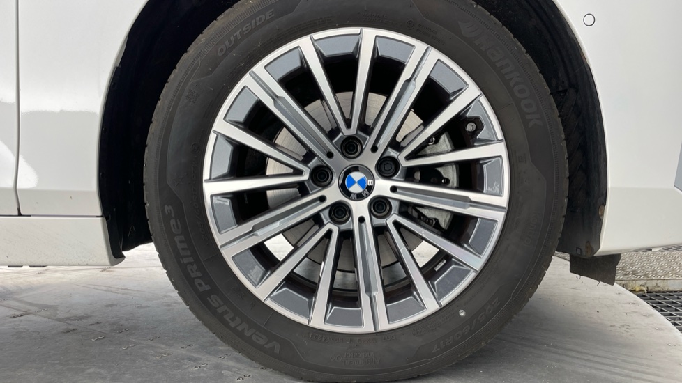 BMW 2 Series 220i MHT Luxury 5dr DCT Petrol Hatchback - Image 14