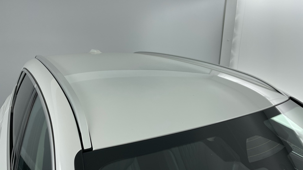 BMW 2 Series 220i MHT Luxury 5dr DCT Petrol Hatchback - Image 21