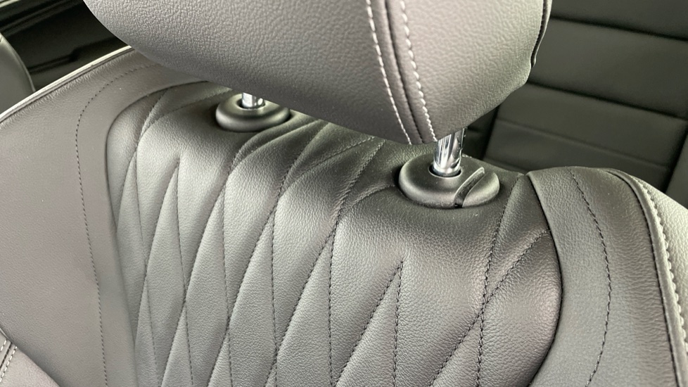 BMW 2 Series 220i MHT Luxury 5dr DCT Petrol Hatchback - Image 28