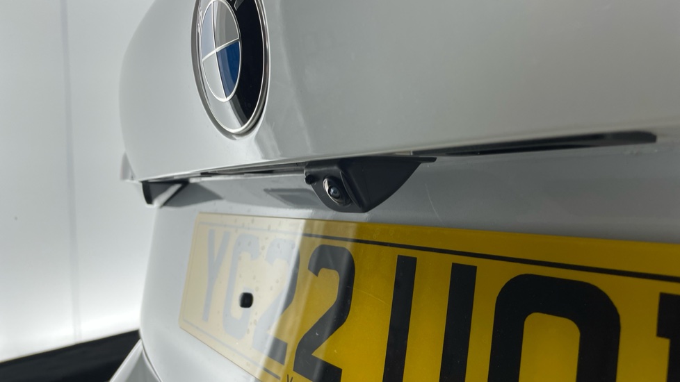 BMW 2 Series 220i MHT Luxury 5dr DCT Petrol Hatchback - Image 38