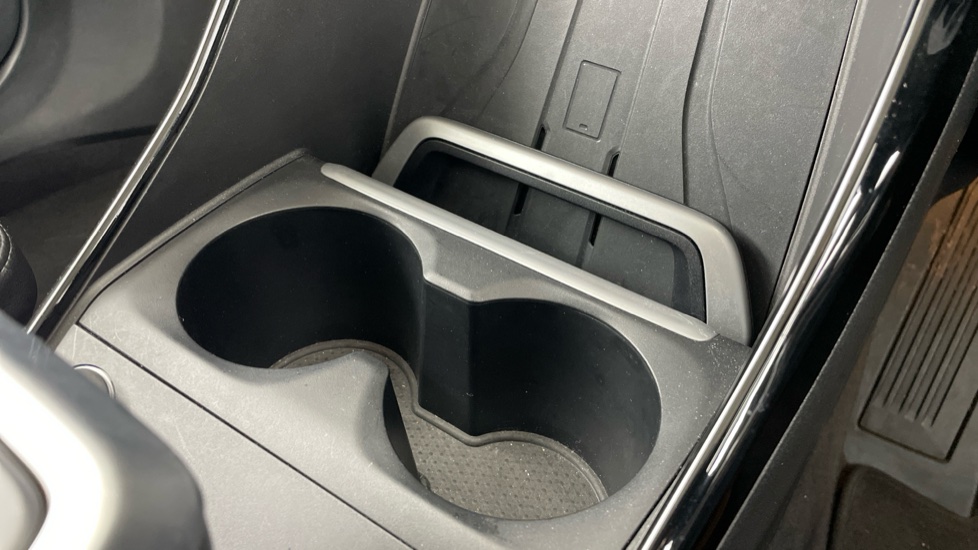 BMW 2 Series 220i MHT Luxury 5dr DCT Petrol Hatchback - Image 47