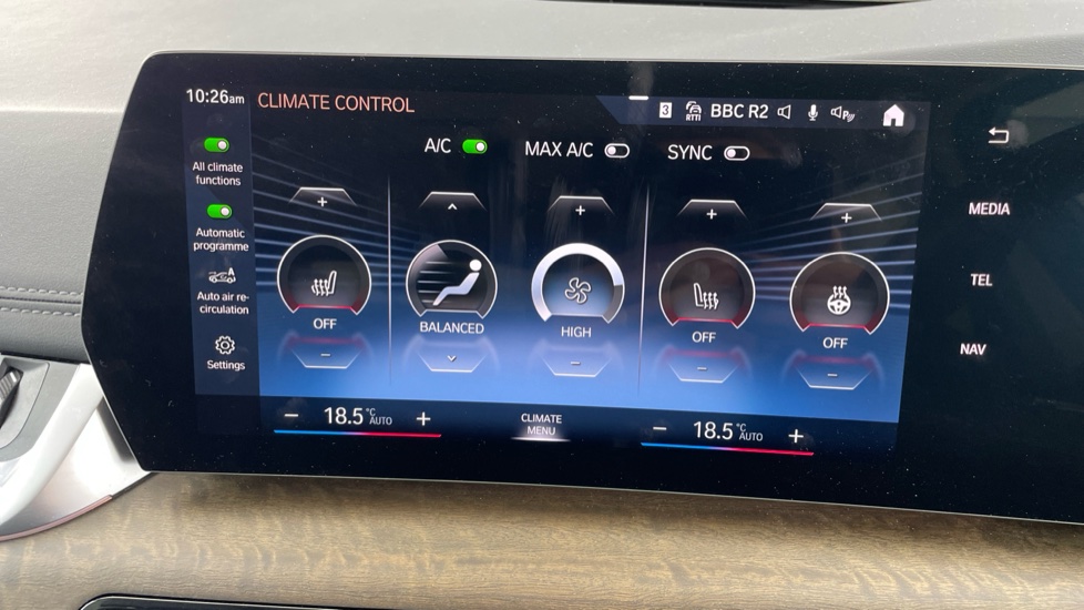 BMW 2 Series 220i MHT Luxury 5dr DCT Petrol Hatchback - Image 54