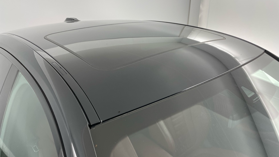 BMW i4 250kW eDrive40 M Sport 83.9kWh 5dr Auto Electric Hatchback - Image 21