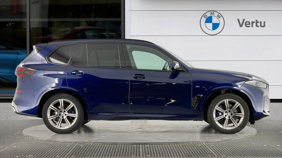 BMW X5 xDrive30d MHT M Sport 5dr Auto [Pro Pack] Diesel Estate - Image 3