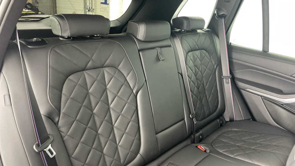 BMW X5 xDrive30d MHT M Sport 5dr Auto [Pro Pack] Diesel Estate - Image 12