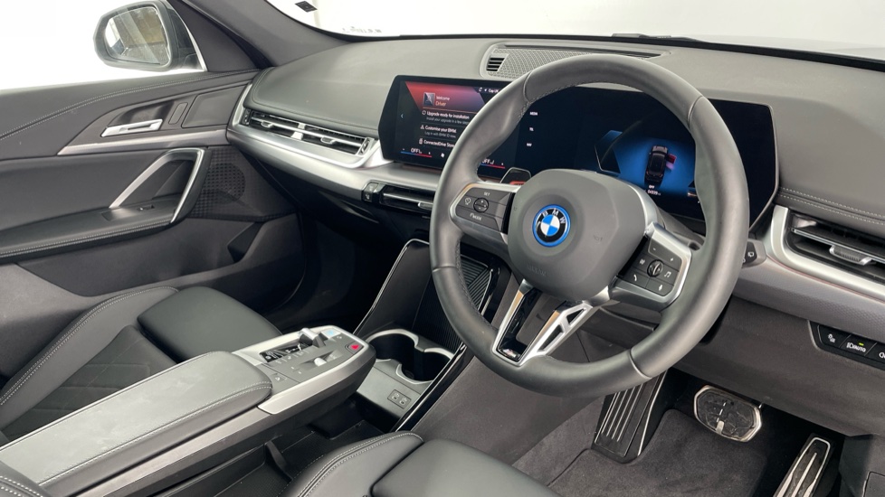 BMW iX1 230kW xDr30 MSport 65kWh 5dr Auto [Tech+/Pro/22kW] Electric Estate - Image 6