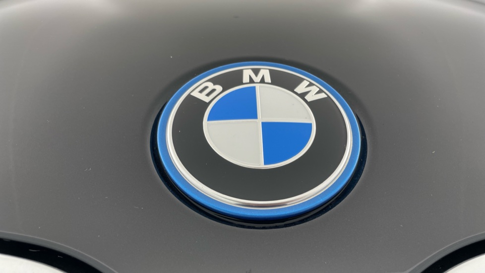 BMW iX1 230kW xDr30 MSport 65kWh 5dr Auto [Tech+/Pro/22kW] Electric Estate - Image 24