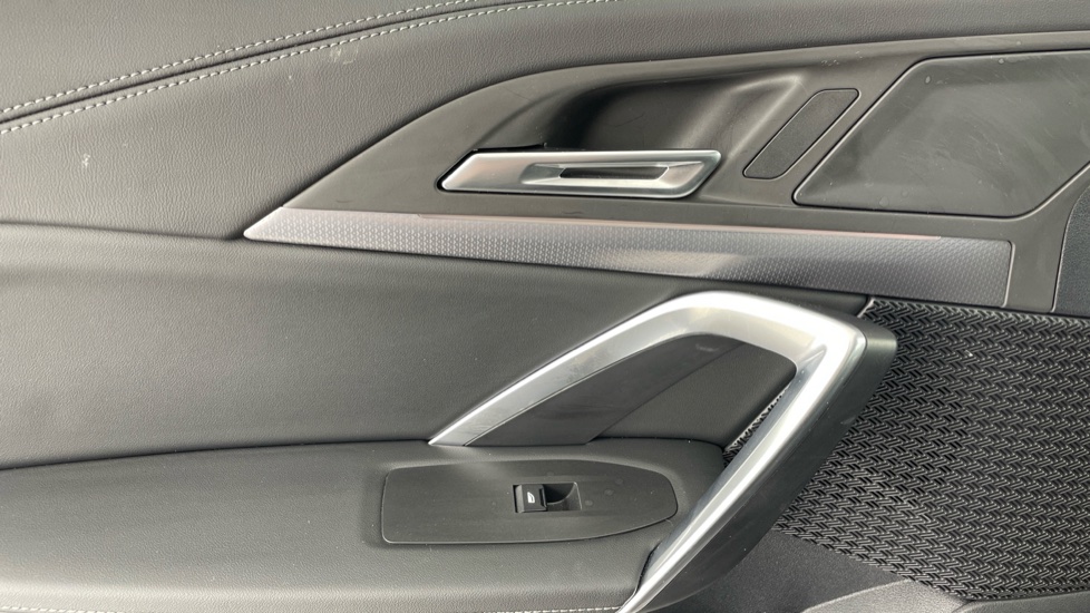 BMW iX1 230kW xDr30 MSport 65kWh 5dr Auto [Tech+/Pro/22kW] Electric Estate - Image 25