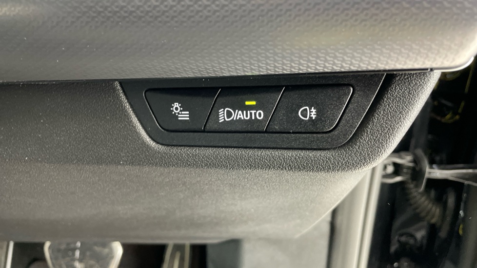 BMW iX1 230kW xDr30 MSport 65kWh 5dr Auto [Tech+/Pro/22kW] Electric Estate - Image 51