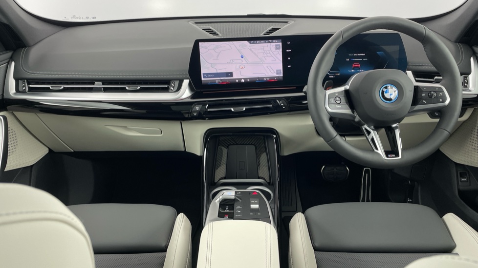 BMW iX1 230kW xDrive30 Shadow Edition 65kWh 5dr Auto Electric Estate - Image 4