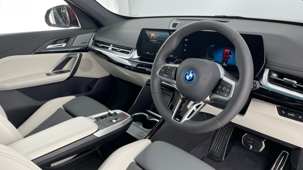 BMW iX1 230kW xDrive30 Shadow Edition 65kWh 5dr Auto Electric Estate - Image 6