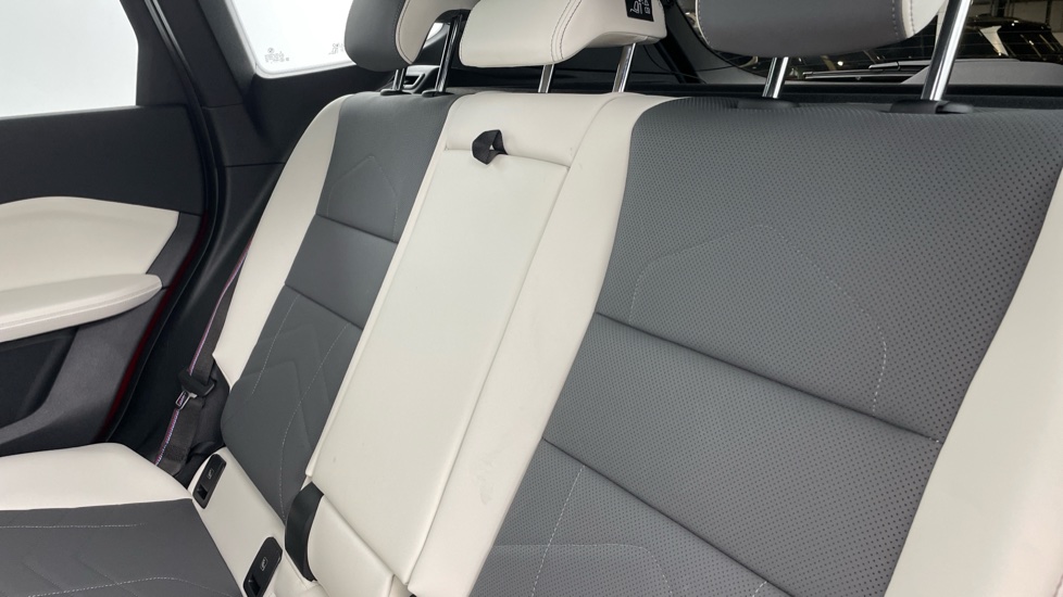 BMW iX1 230kW xDrive30 Shadow Edition 65kWh 5dr Auto Electric Estate - Image 12