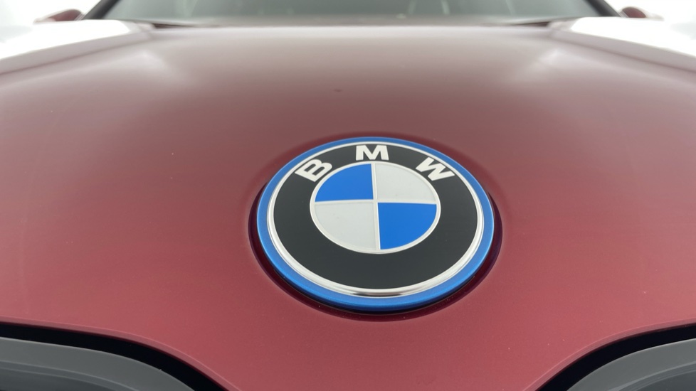 BMW iX1 230kW xDrive30 Shadow Edition 65kWh 5dr Auto Electric Estate - Image 24