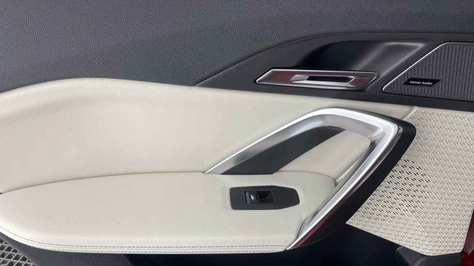 BMW iX1 230kW xDrive30 Shadow Edition 65kWh 5dr Auto Electric Estate - Image 30