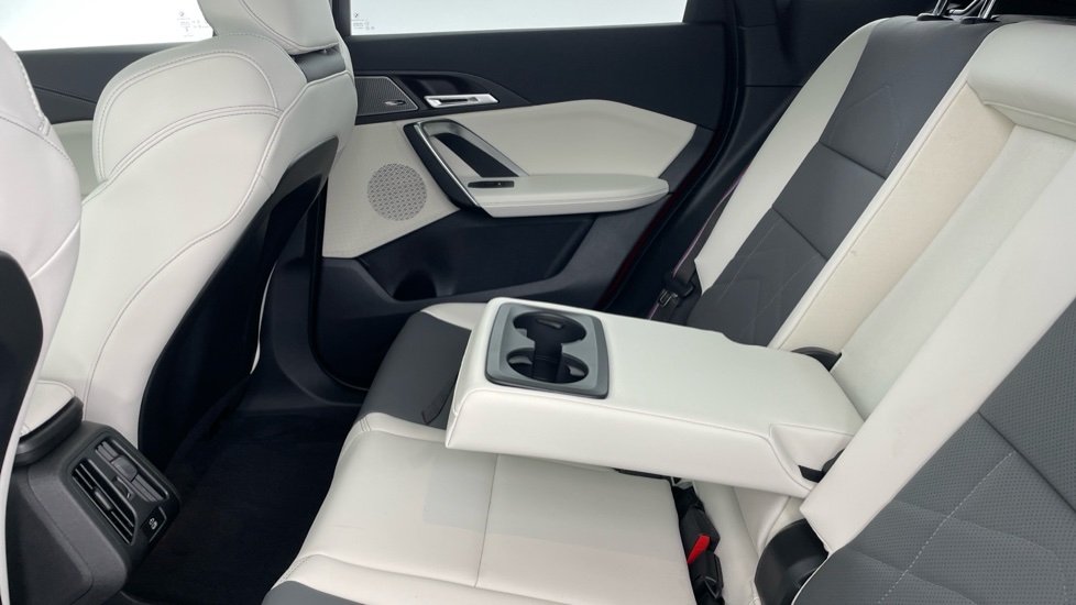 BMW iX1 230kW xDrive30 Shadow Edition 65kWh 5dr Auto Electric Estate - Image 33