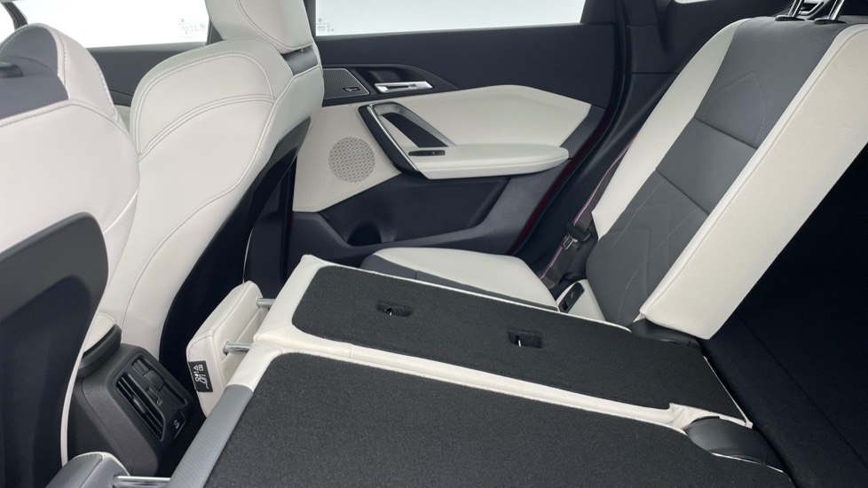 BMW iX1 230kW xDrive30 Shadow Edition 65kWh 5dr Auto Electric Estate - Image 36