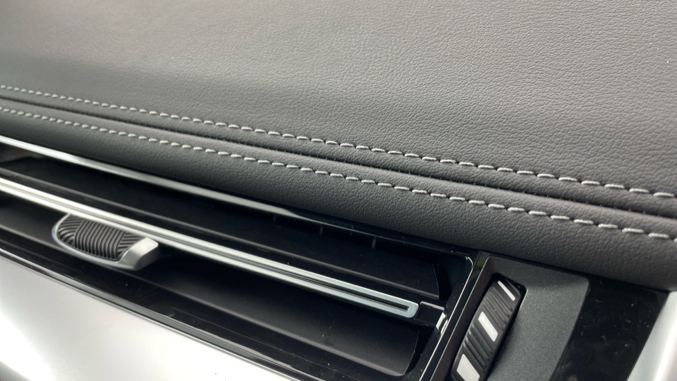 BMW iX1 230kW xDrive30 Shadow Edition 65kWh 5dr Auto Electric Estate - Image 69