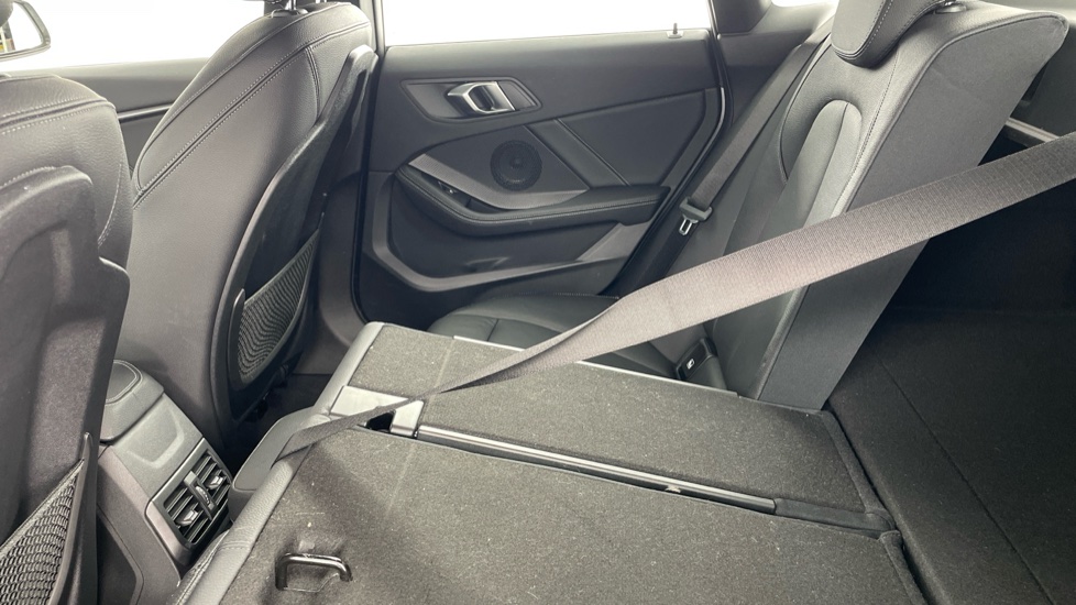 BMW 2 Series 218i [136] M Sport 4dr DCT Petrol Saloon - Image 38