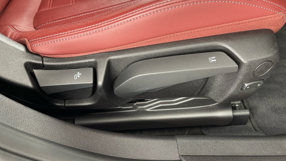 BMW 3 Series M340i xDrive MHT 4dr Step Auto Petrol Saloon - Image 51