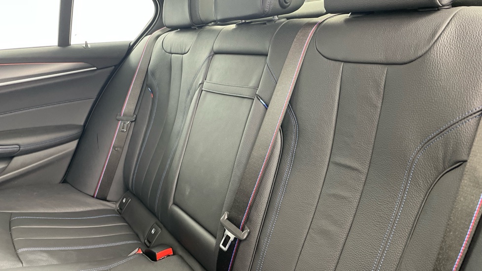 BMW 5 Series 520d MHT M Sport 4dr Step Auto [Pro Pack] Diesel Saloon - Image 12
