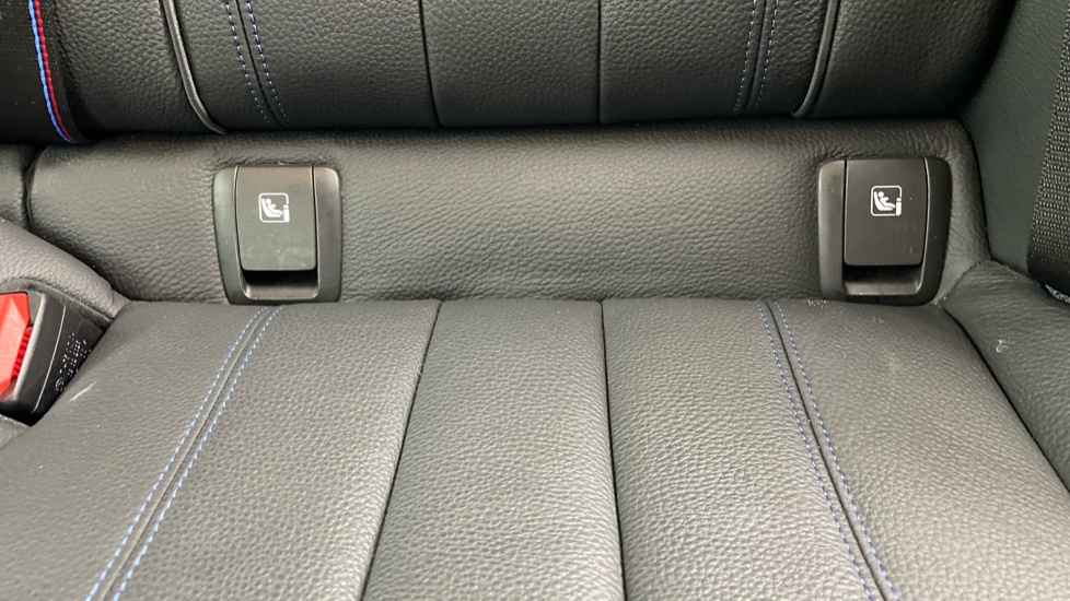 BMW 5 Series 520d MHT M Sport 4dr Step Auto [Pro Pack] Diesel Saloon - Image 34