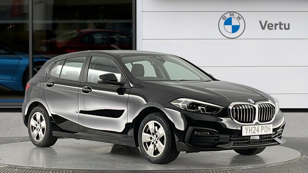 BMW 1 Series 118i SE 5dr Petrol Hatchback - Image 1