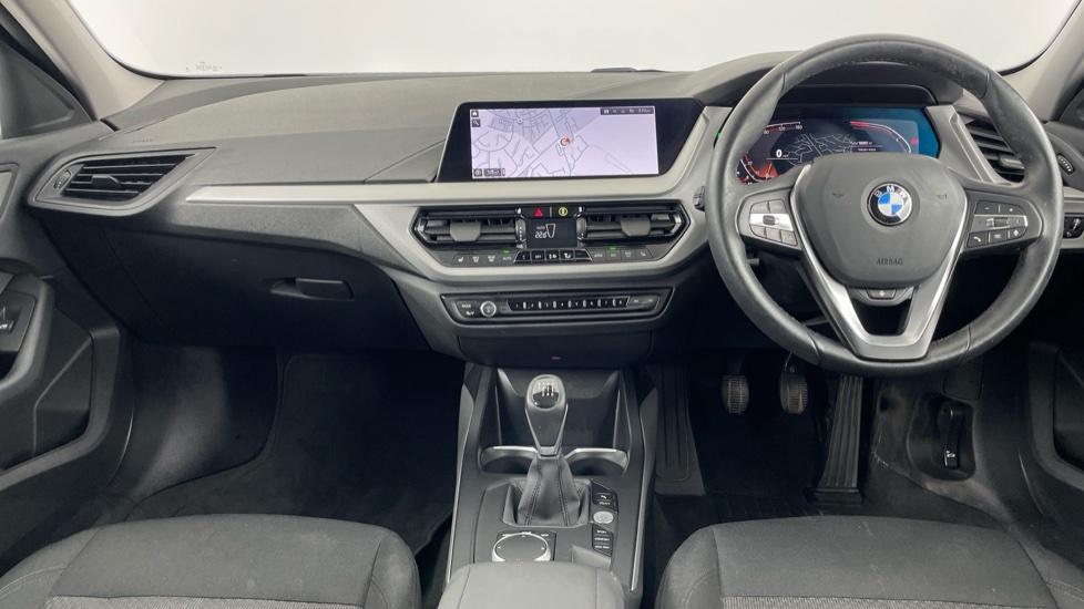 BMW 1 Series 118i SE 5dr Petrol Hatchback - Image 4