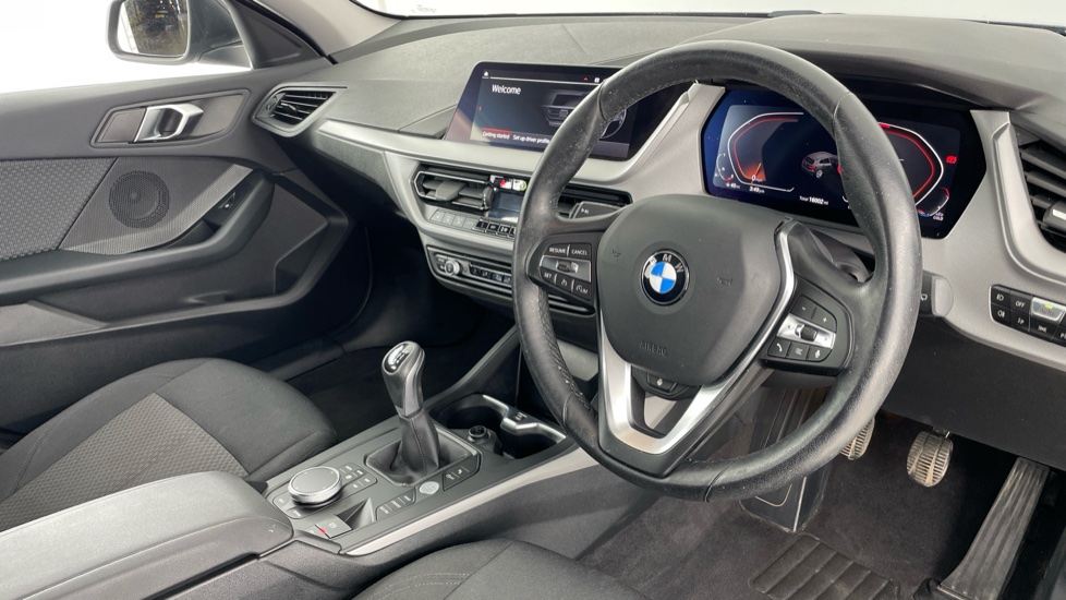 BMW 1 Series 118i SE 5dr Petrol Hatchback - Image 6